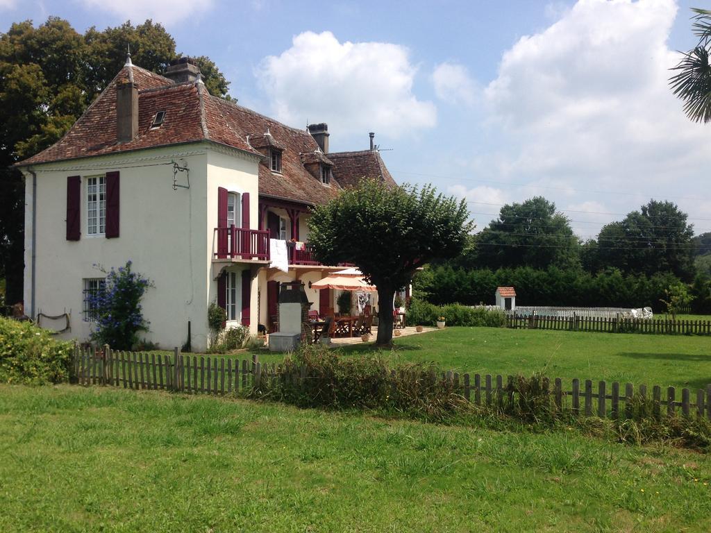 Arret Et Aller Bed & Breakfast Argagnon Dış mekan fotoğraf